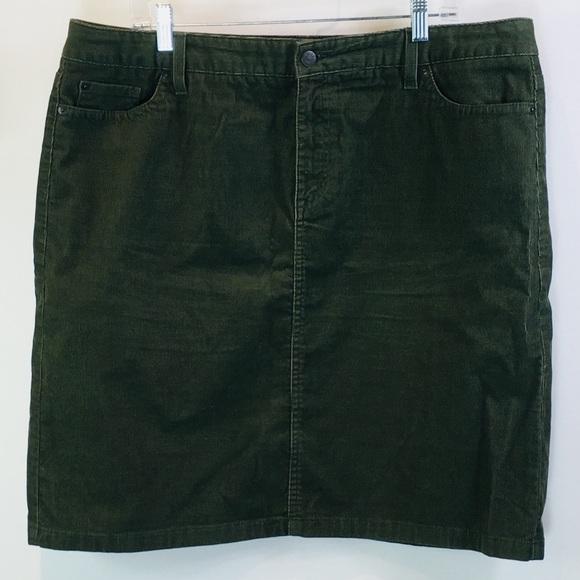 L.L. Bean Dresses & Skirts - LL Bean Skirt Green Corduroy Above Knee Sz 18